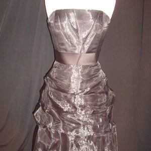 Women's Long black gown, chiffon, NWT, party, wedd